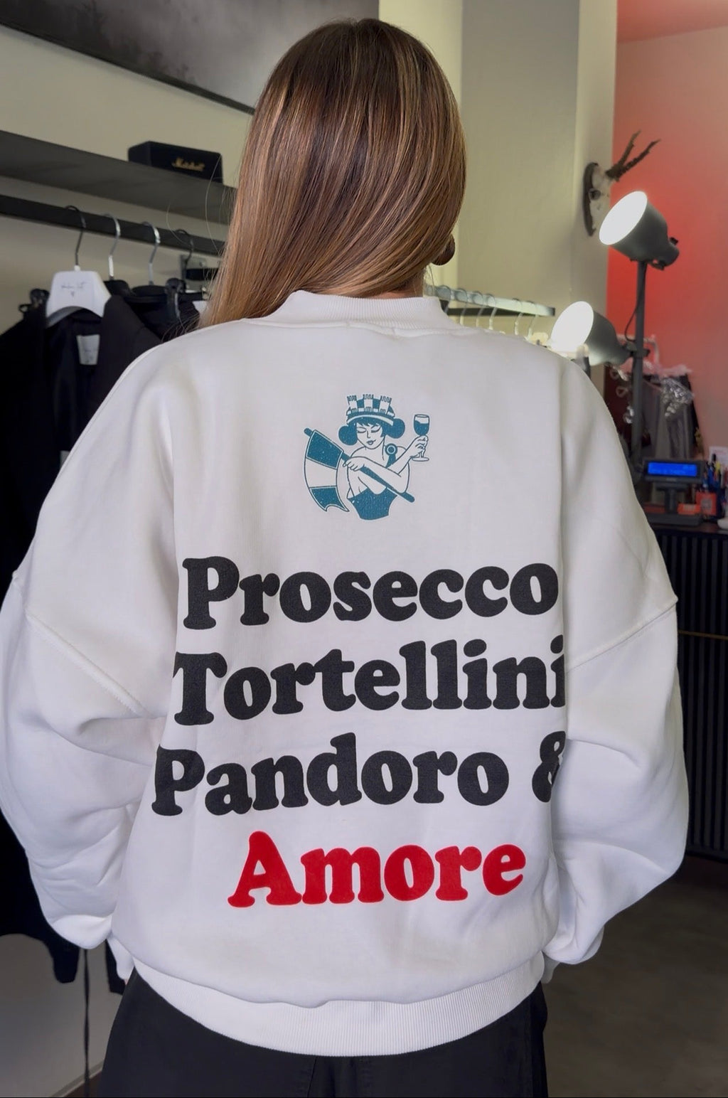 FELPA GIROCOLLO CROPPED FIT STAMPA AMORE