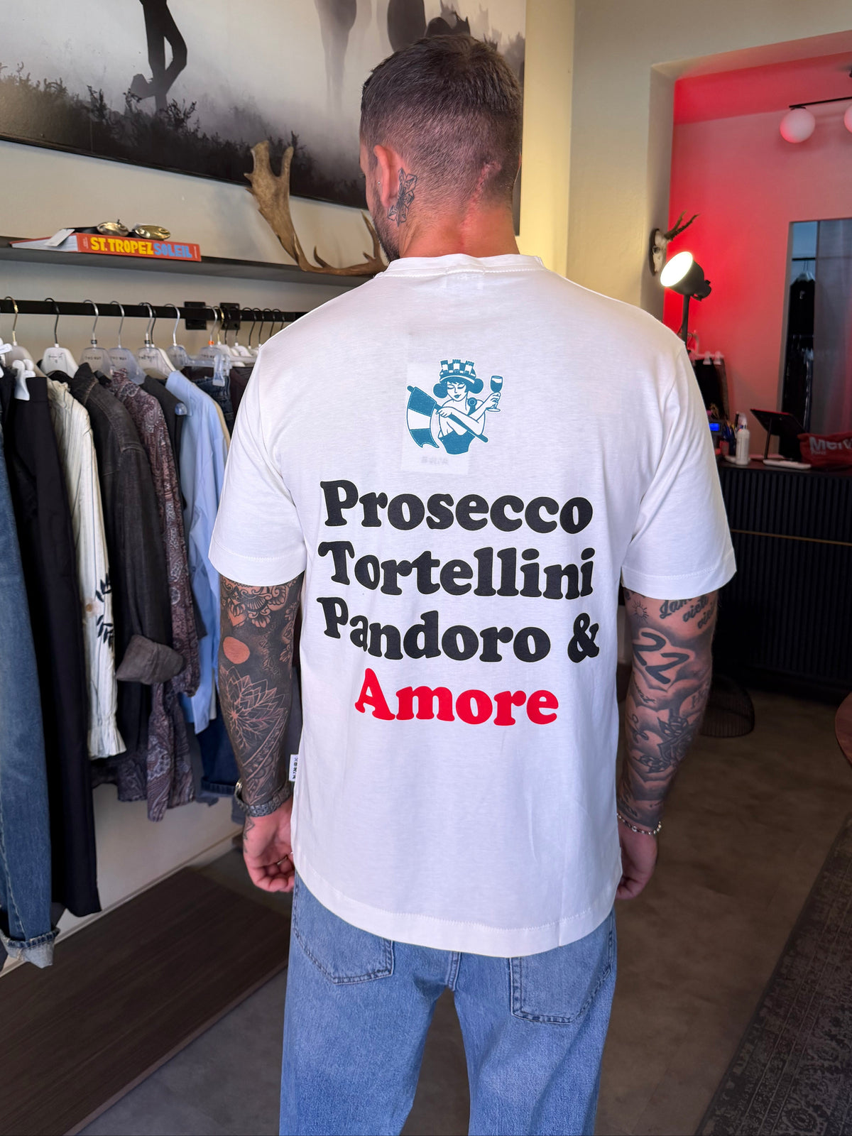 T-SHIRT CON MAXI STAMPA