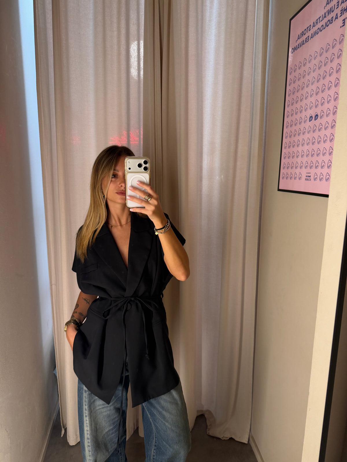 Blazer nero manica corta