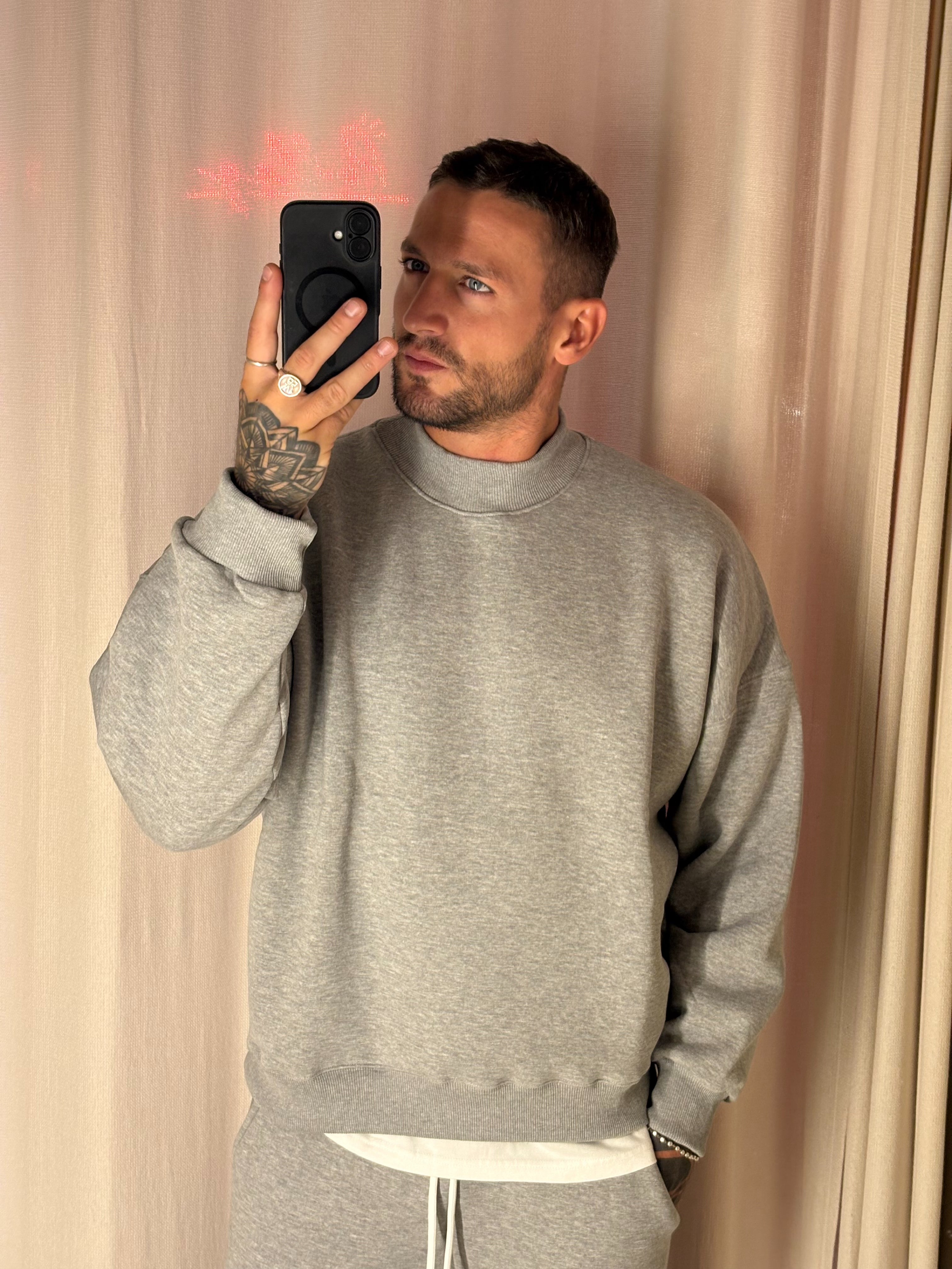 FELPA GIROCOLLO CROPPED FIT | Più Colori