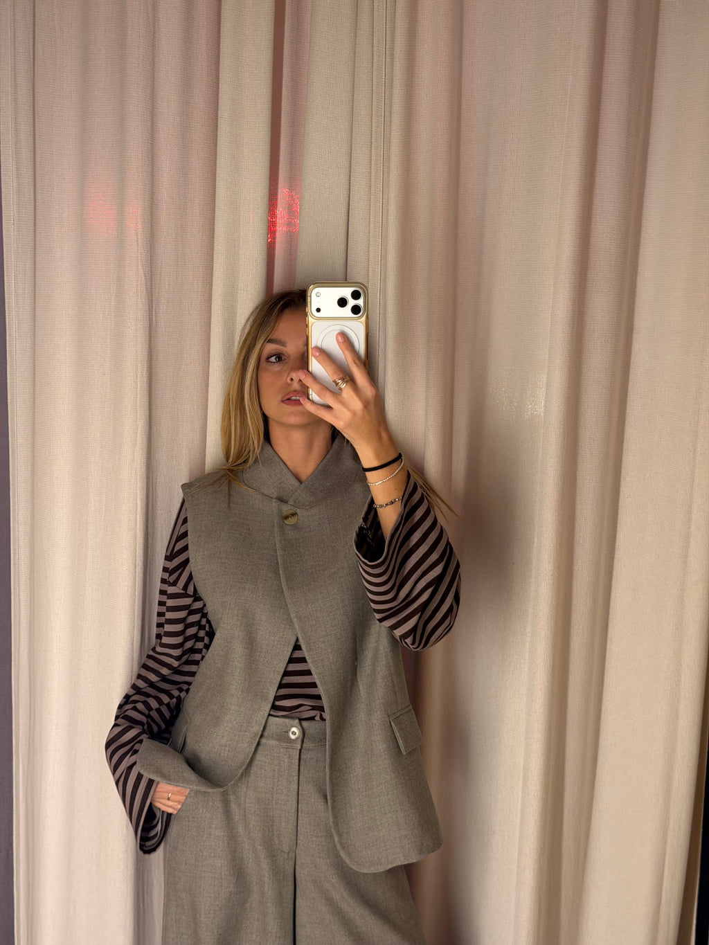 Gilet con Tasche Beige