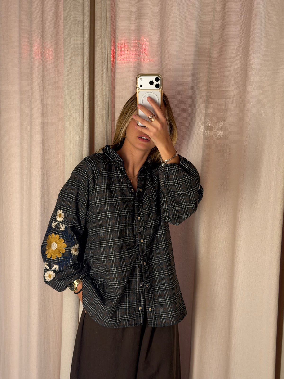 Camicia a quadri con ricami