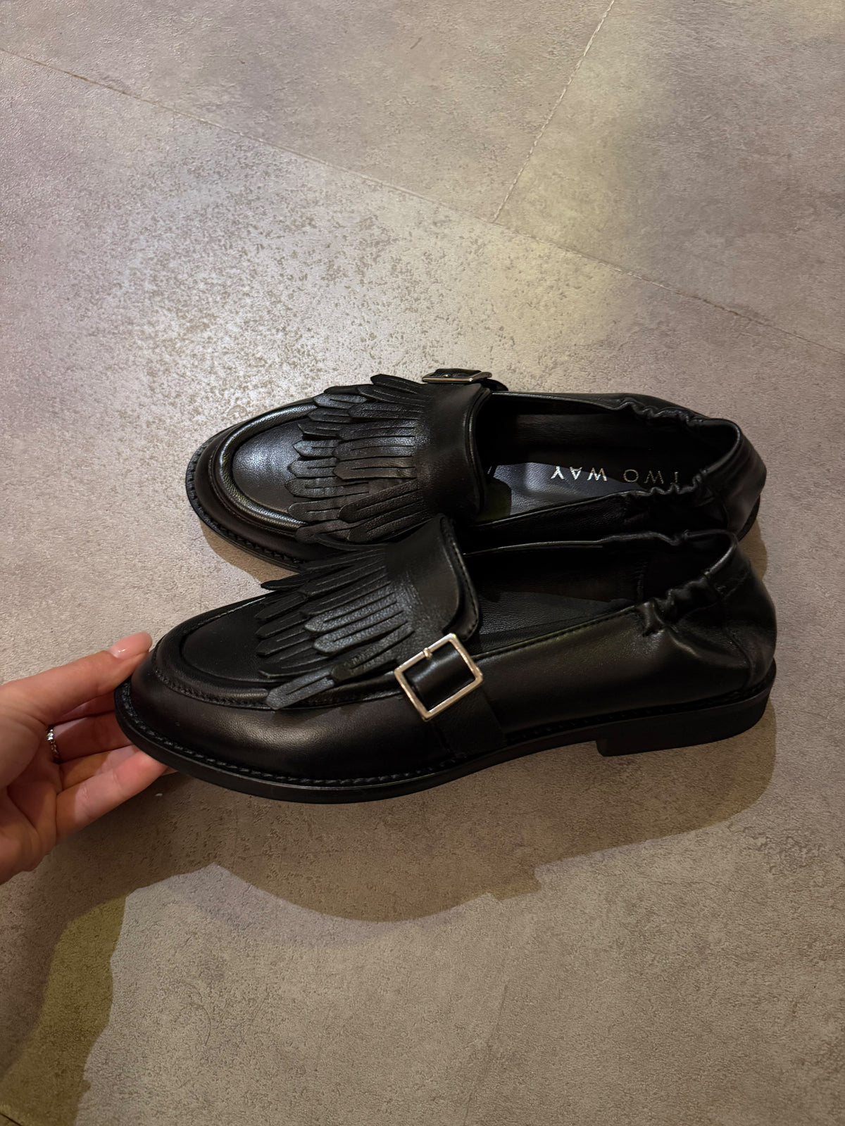 Mocassino vera pelle con frange | NERO