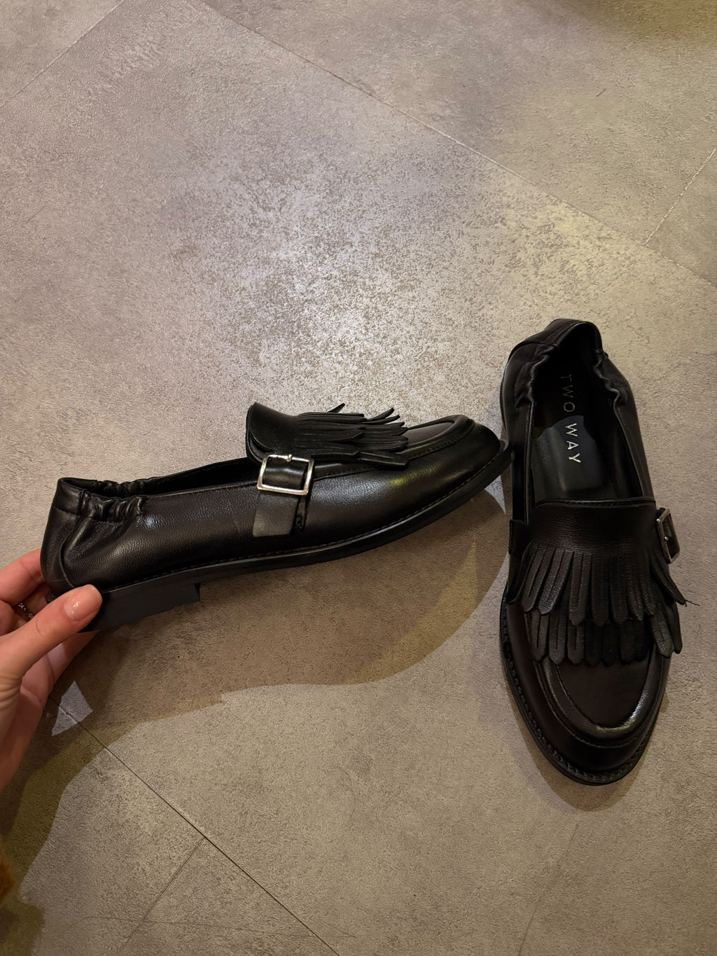 Mocassino vera pelle con frange | NERO
