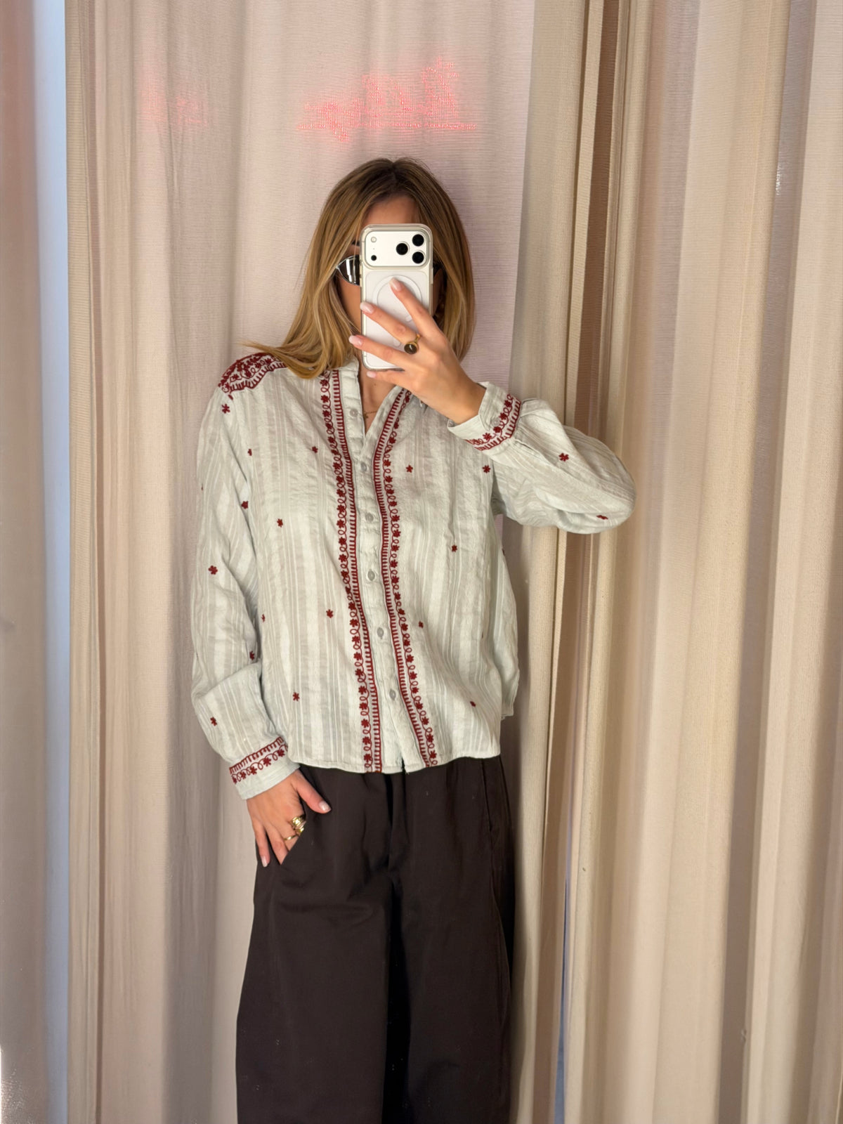 Camicia con Ricami