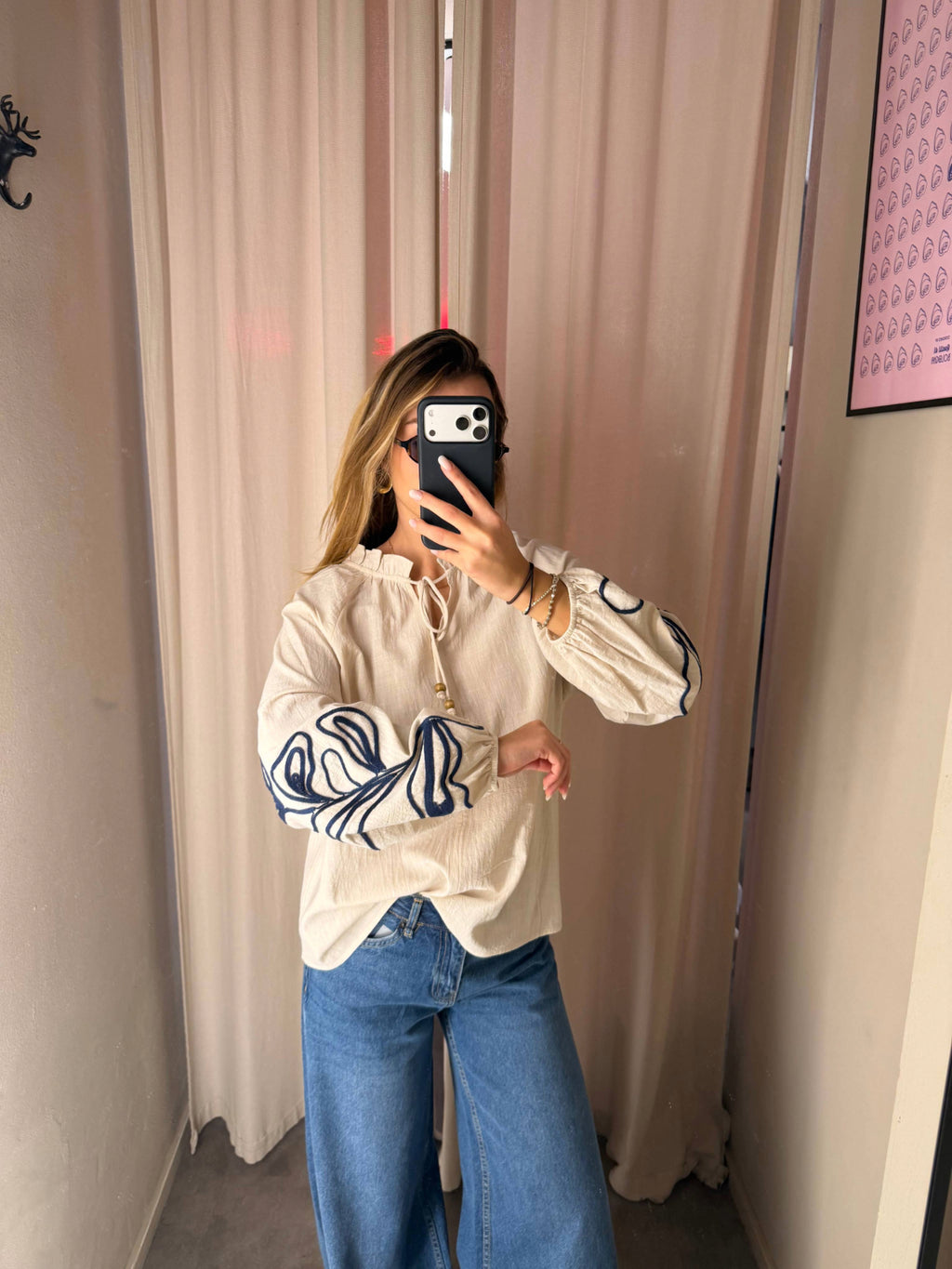 Blusa con Ricamo