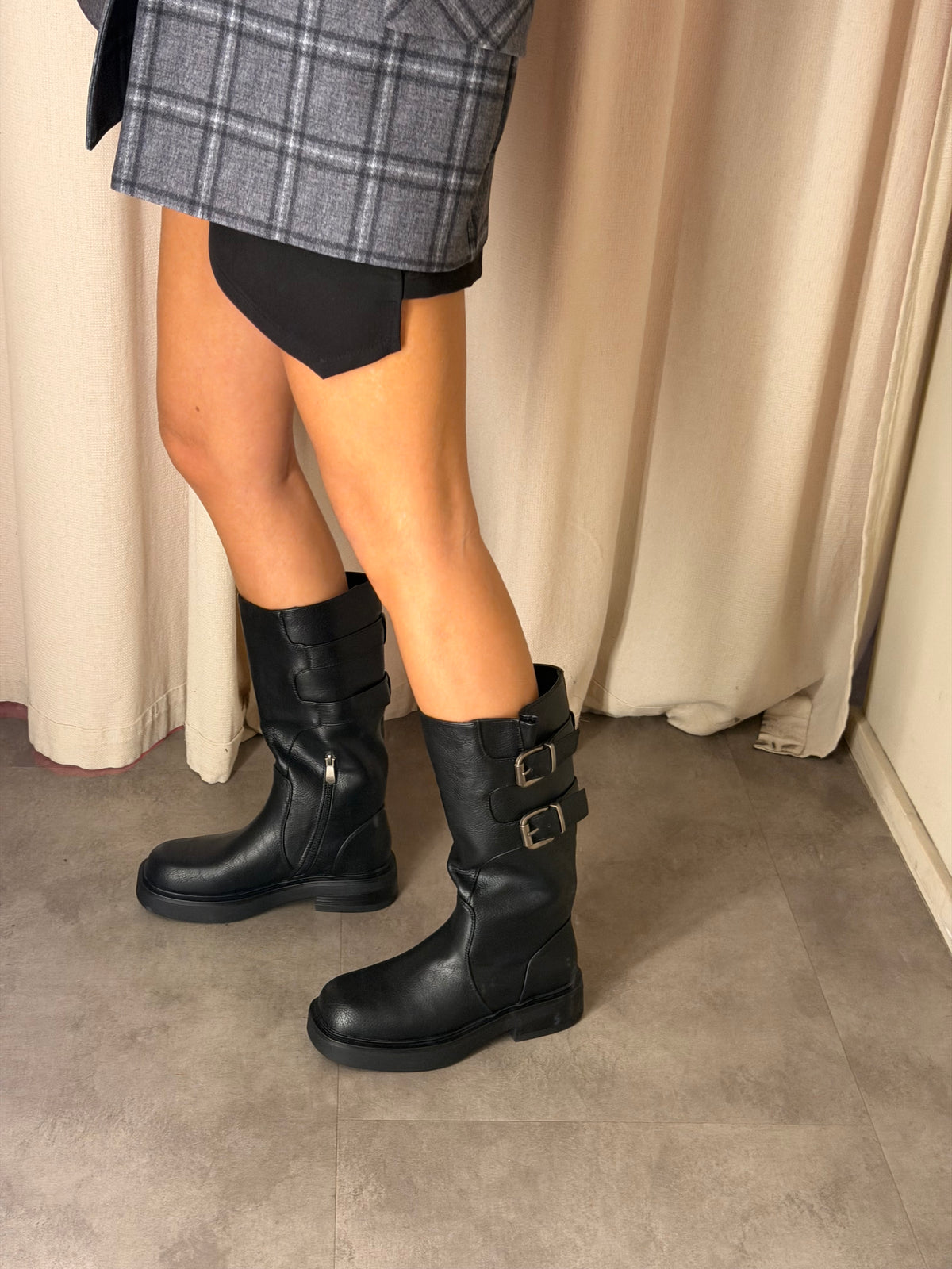 Biker con fibbie | NERO